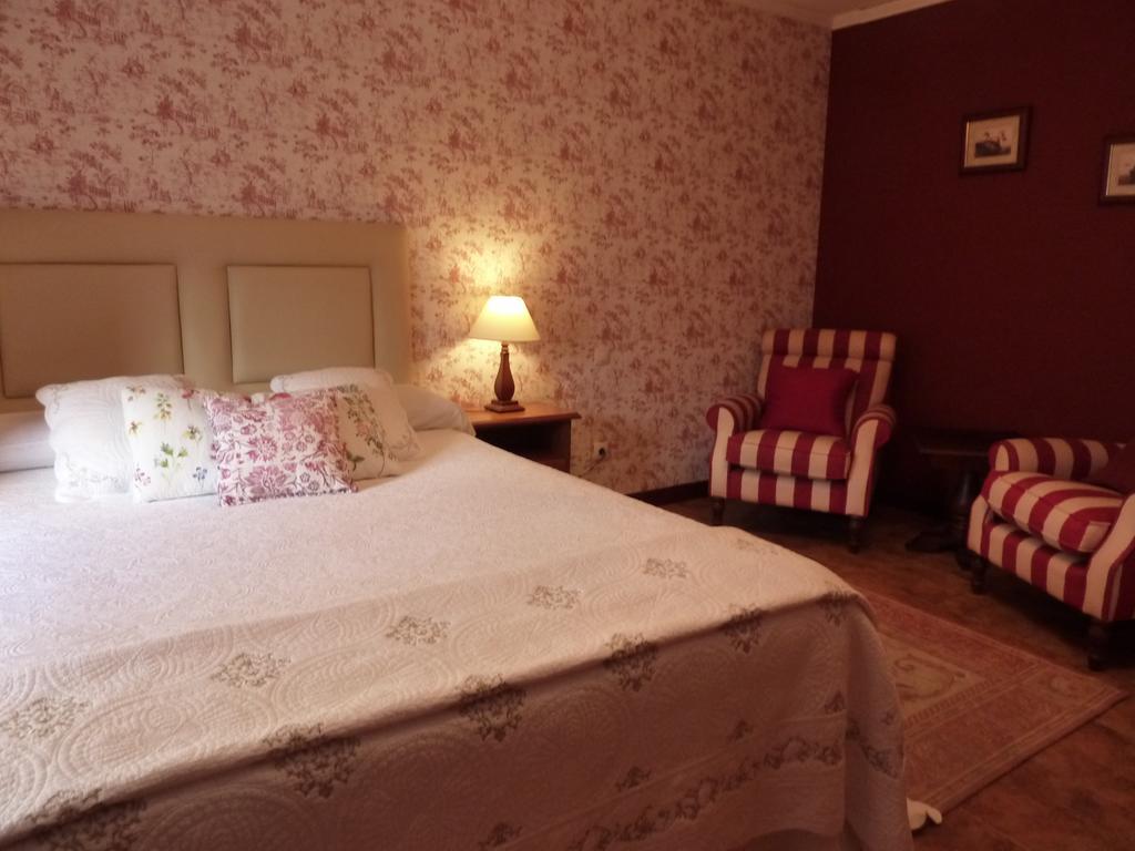 Hotel Aire De Ruesga Zimmer foto